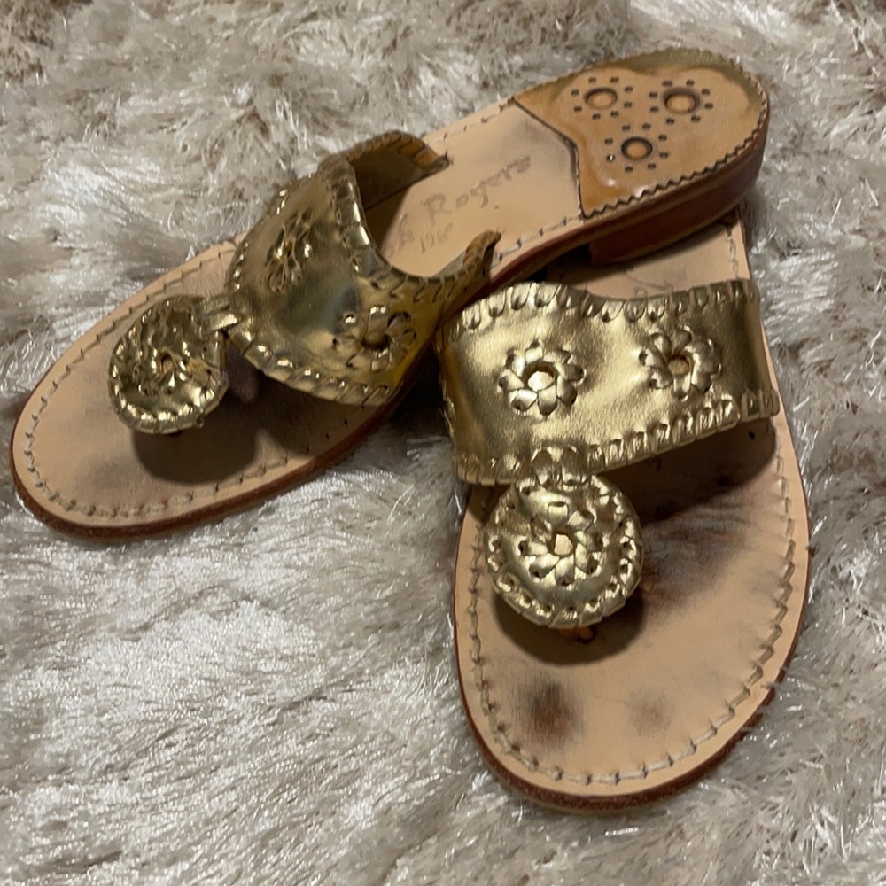 Size 6 gold jack rogers